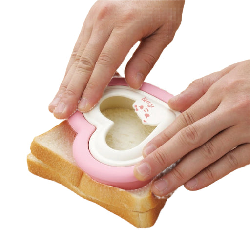 Akebono Heart-Shaped Sandwich Cutter & Sealer - Create Adorable Sandwiches