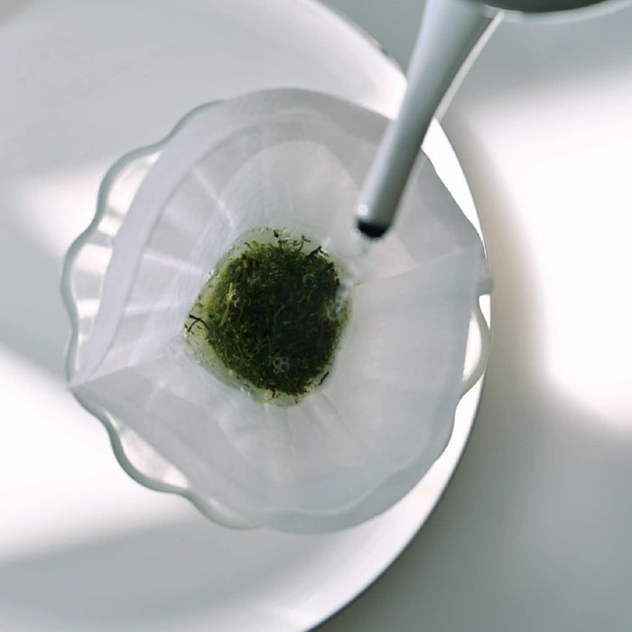 Hario Chacha Dripper Bouquet White 1-4 Cups Coffee Maker Cdb-02-W