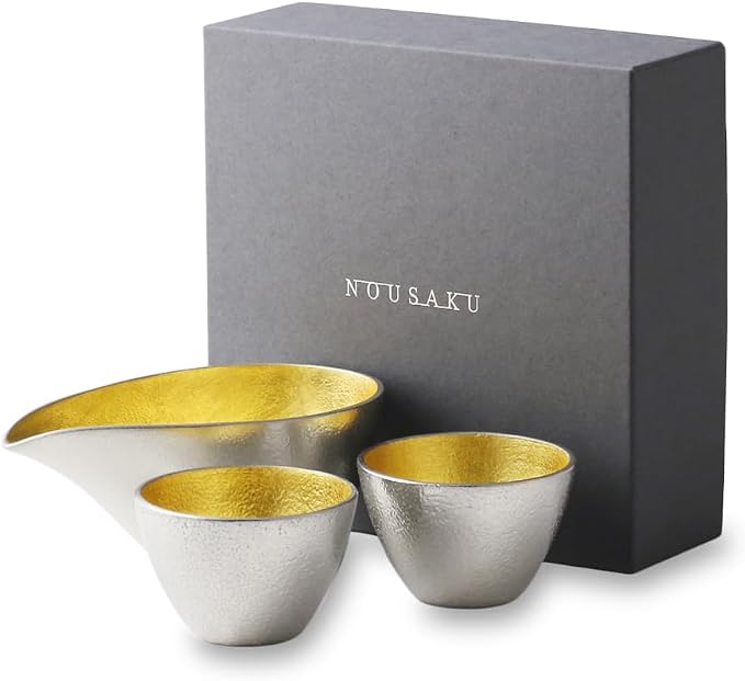 Nousaku Sake Set: 2 Gold Leaf Sake Cups & Small Katakuchi Set