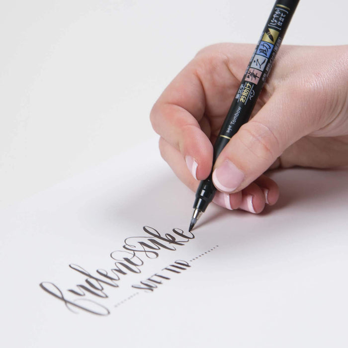 Tombow Fudenosuke Brush Sign Pen 2Set Gcd112 & Gcd111 – High-Quality Writing Tools-Kiichin - The #1 Place for Japanese Goods in Your Hand!