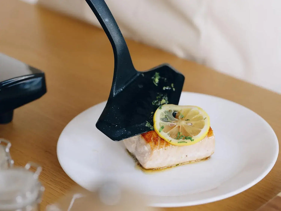 Pearl Metal Co Ltd Fish Flip Silicone Turner Spatula